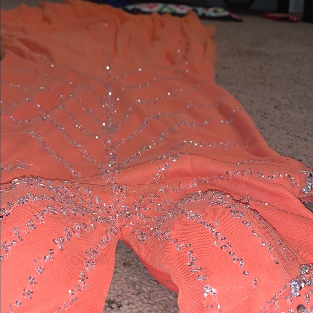 Dress - Picture 4 of 5